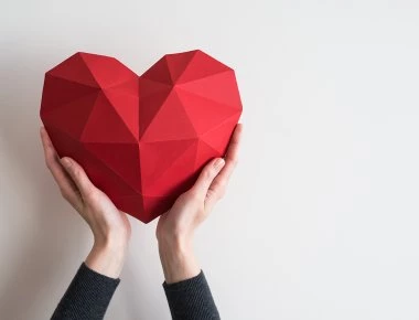 Οκτώ «ύποπτα σημάδια» για την υγεία μας που τα θεωρούμε φυσιολογικά αλλά... δεν είναι